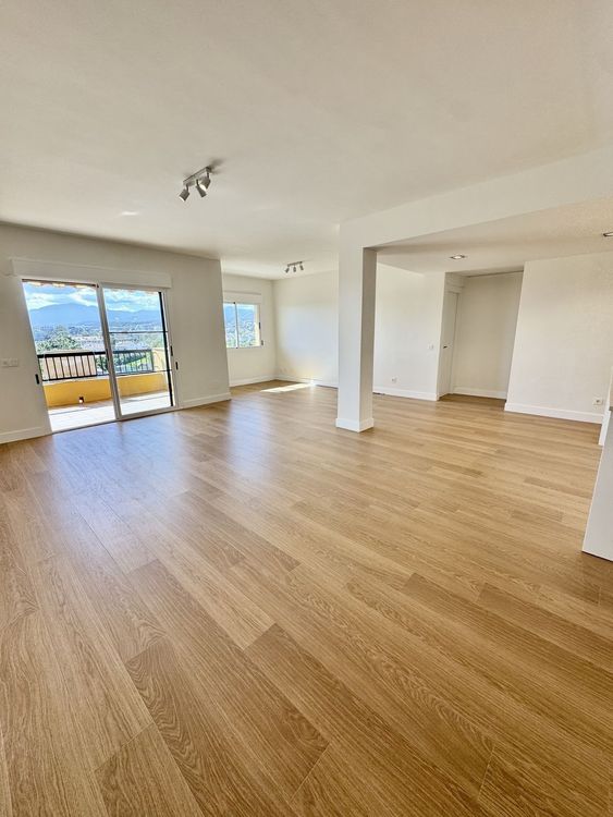 Apartment | Resale in San Pedro de Alcántara - Development photo 1