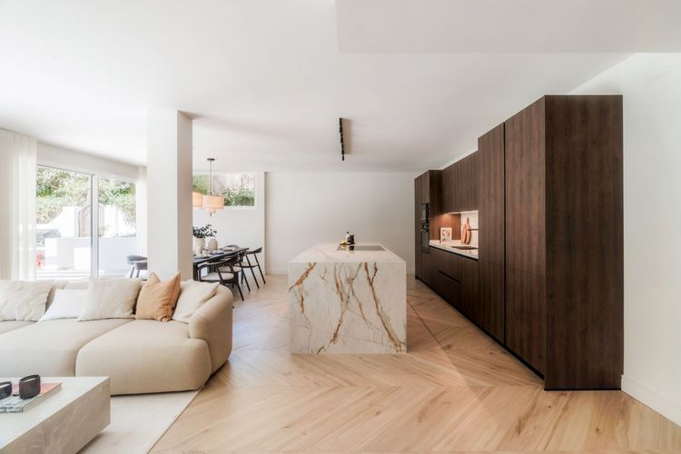 Apartment | Resale in The Golden Mile in The Golden Mile, Costa del Sol - Photo 3