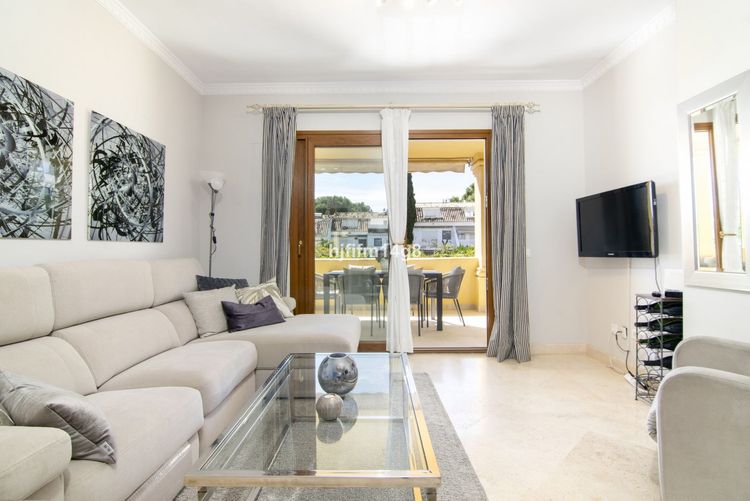 Apartment | Resale in The Golden Mile in The Golden Mile, Costa del Sol - Photo 4