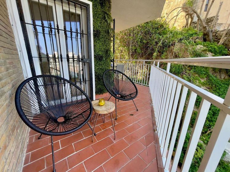 Apartment | Resale in Torremolinos in Torremolinos Others, Costa del Sol - Photo 2