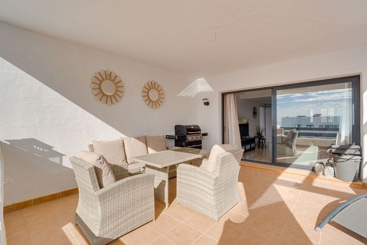 Apartment | Resale in Casares Playa in Casares Playa, Costa del Sol - Photo 5