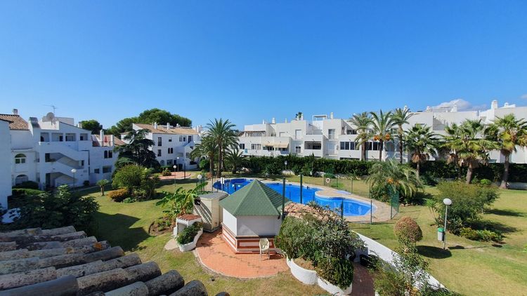 Apartment | Resale in El Paraiso - Development photo 1