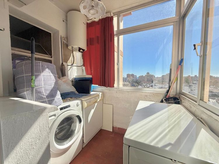 Apartment | Resale in Fuengirola in Fuengirola Others, Costa del Sol - Photo 4