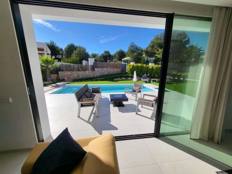 House | Resale in Las Colinas Golf in Las Colinas Golf, Costa Blanca - Photo 3