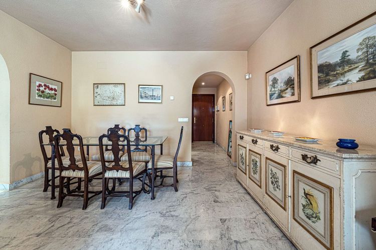 Apartment | Resale in Guadalmina Baja in Guadalmina Baja, Costa del Sol - Photo 4