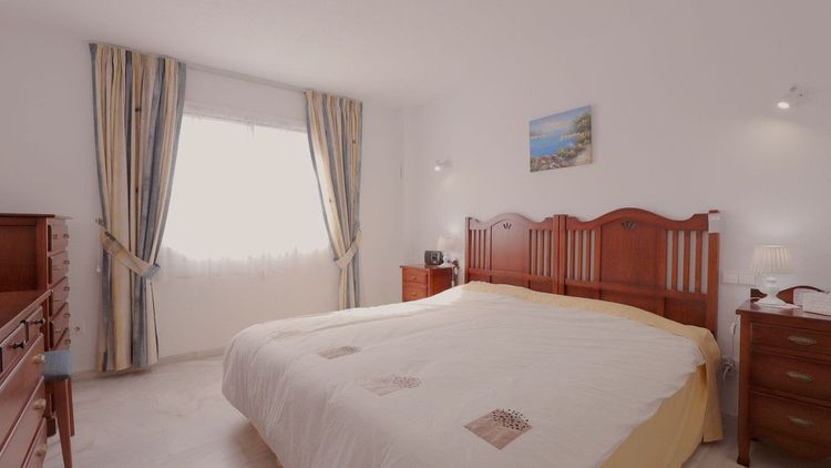 Apartment | Resale in Marbella in Marbella Others, Costa del Sol - Photo 5