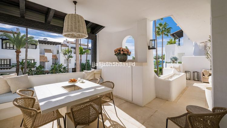 Apartment | Resale in The Golden Mile in The Golden Mile, Costa del Sol - Photo 5