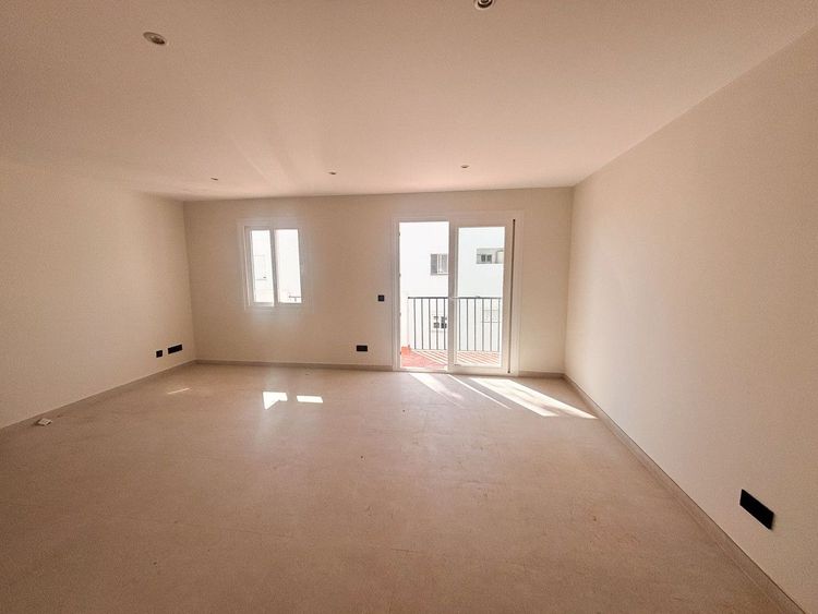 Apartment | Resale in Estepona in Estepona, Costa del Sol - Photo 5