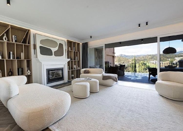 House | Resale in Benahavís in Benahavís Others, Costa del Sol - Photo 3