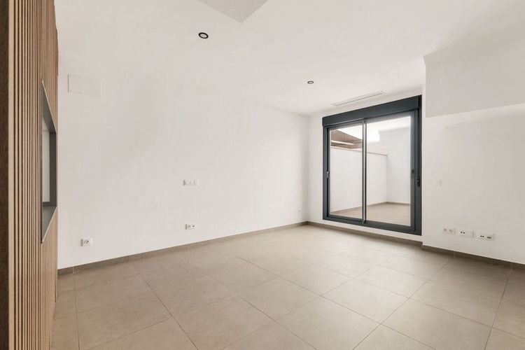 House | Resale in Cancelada in Cancelada, Costa del Sol - Photo 3