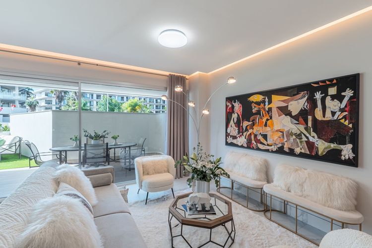 Apartment | Resale in San Pedro de Alcántara in San Pedro de Alcántara Others, Costa del Sol - Photo 2