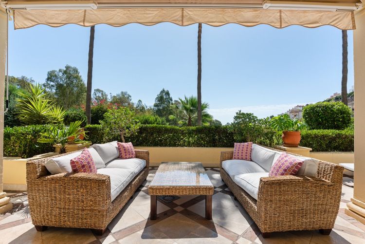 Apartment | Resale in Casares Playa in Casares Playa, Costa del Sol - Photo 3