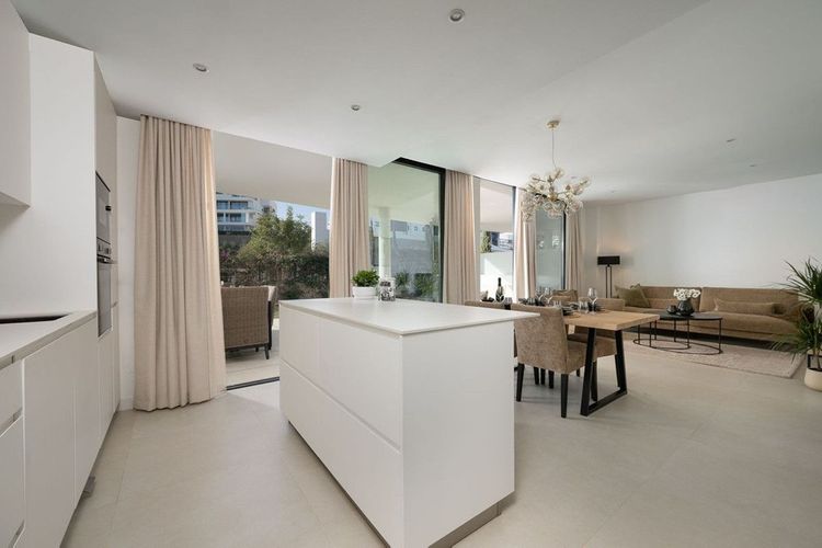 Apartment | Resale in Fuengirola in Fuengirola Others, Costa del Sol - Photo 5