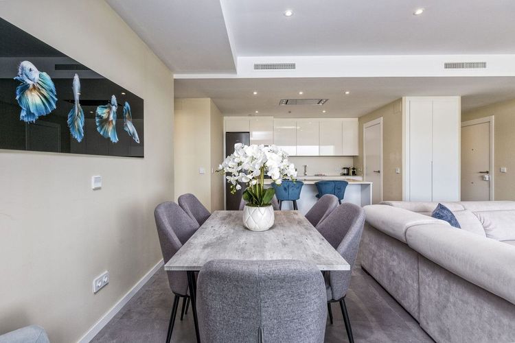 Apartment | Resale in Fuengirola in Fuengirola Others, Costa del Sol - Photo 5