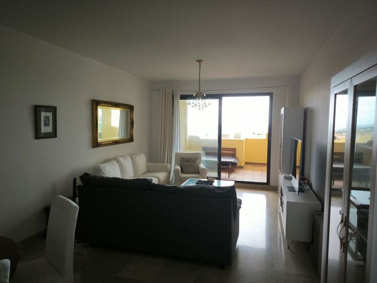 Apartment in La Duquesa in La Duquesa, Manilva, Costa del Sol - Photo 3