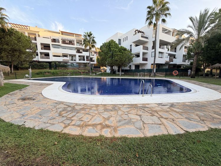 Apartment | Resale in La Cala de Mijas in La Cala de Mijas, Costa del Sol - Photo 5