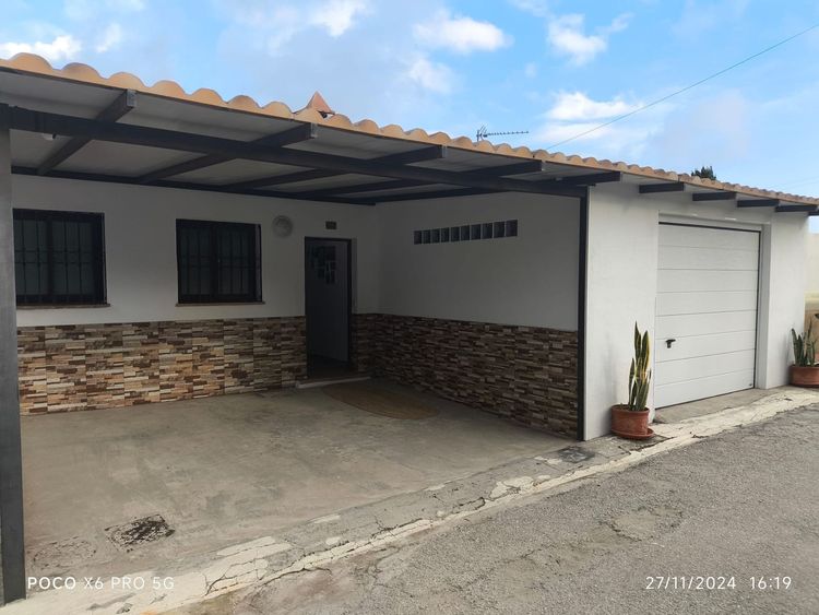 House | Resale in Estepona in Estepona, Costa del Sol - Photo 5