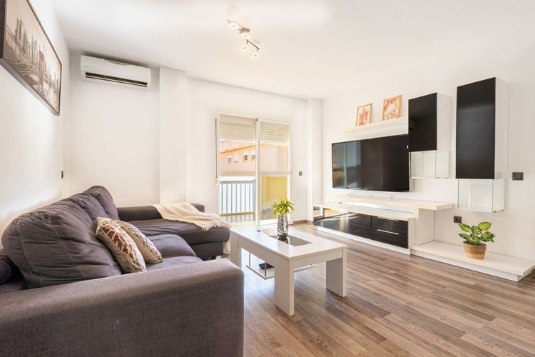 Apartment | Resale in Las Lagunas in Las Lagunas, Costa del Sol - Photo 4