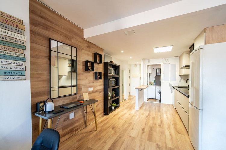 Apartment | Resale in Fuengirola in Fuengirola Others, Costa del Sol - Photo 2