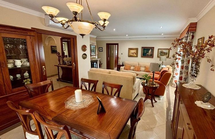 House | Resale in Torre del Mar in Torre del Mar, Costa del Sol - Photo 3