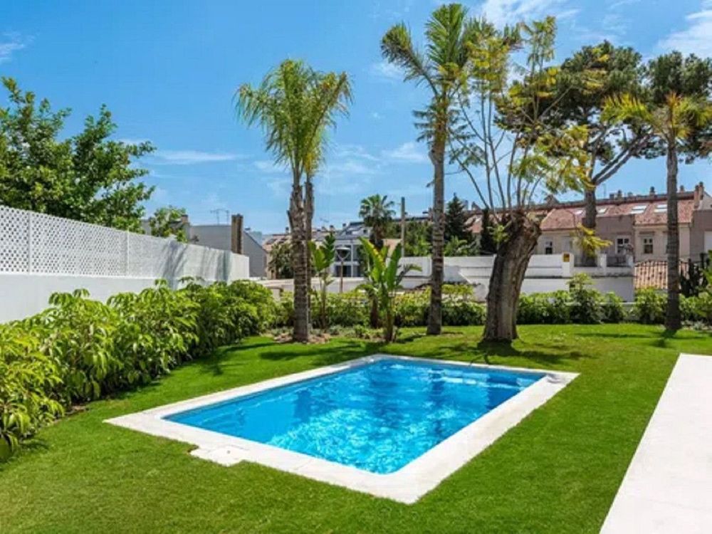 House | Resale in Los Boliches in Los Boliches, Costa del Sol - Main property photo