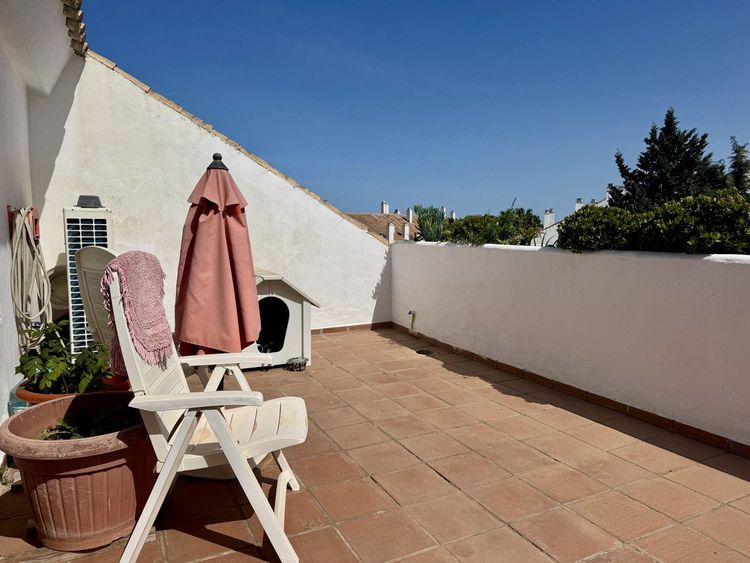 Penthouse | Resale in Guadalmina Baja in Guadalmina Baja, Costa del Sol - Photo 3