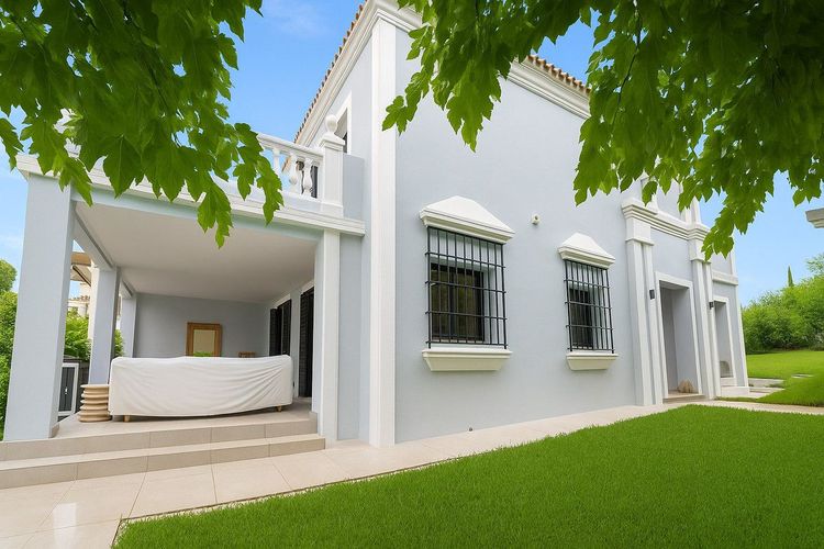 House | Resale in Sotogrande Alto in Sotogrande Alto, Sotogrande, Costa del Sol - Photo 2