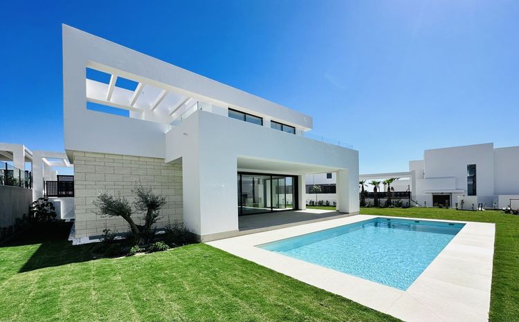 House | Resale in Río Real - Development photo 1