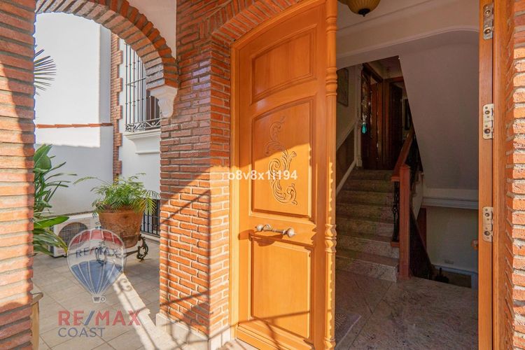 House | Resale in Cártama in Cártama, Costa del Sol - Photo 4