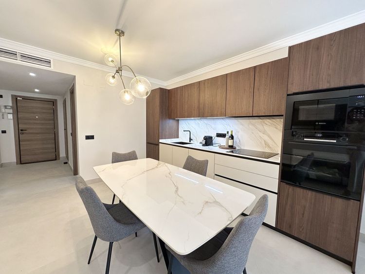 Apartment | Resale in San Pedro de Alcántara in San Pedro de Alcántara Others, Costa del Sol - Photo 3