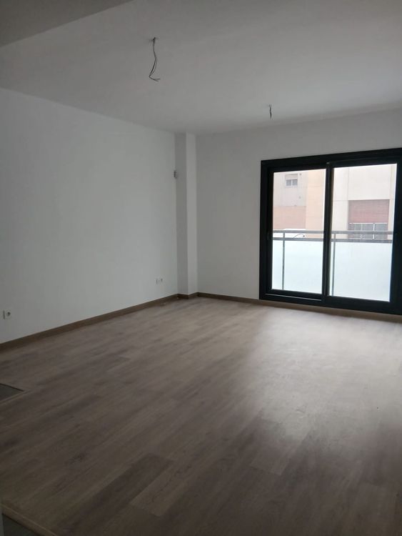 Apartment | Resale in Málaga Centro in Málaga Centro, Málaga City, Costa del Sol - Photo 4