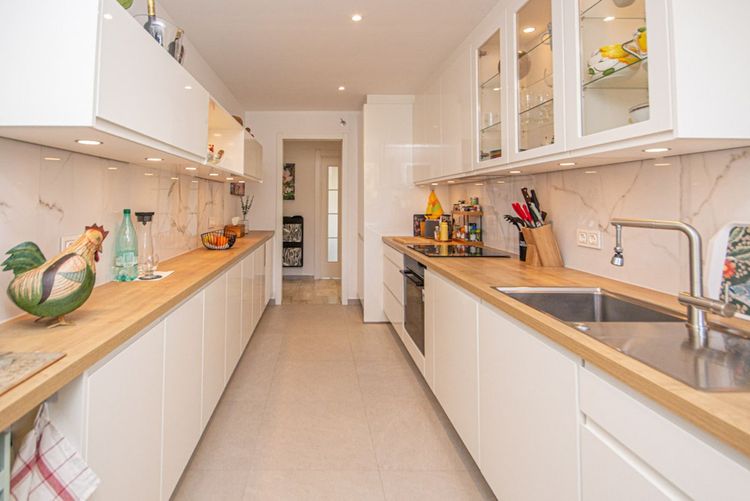 Apartment | Resale in Cabopino in Cabopino, Costa del Sol - Photo 5