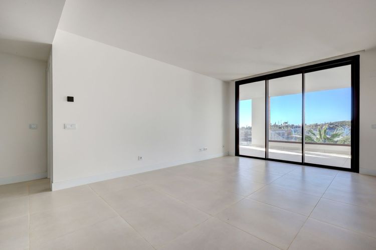 Apartment | Resale in Fuengirola in Fuengirola, Costa del Sol - Photo 4