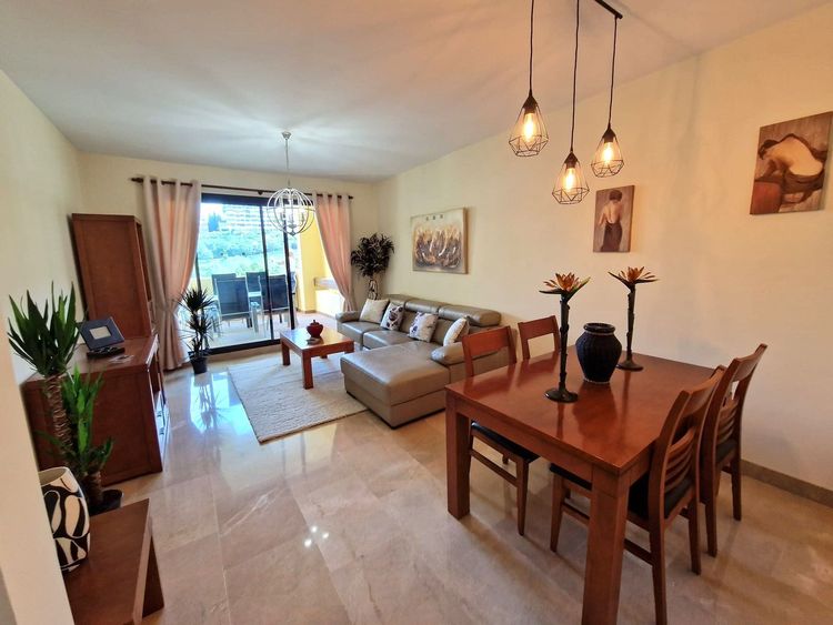 Apartment | Resale in San Luis de Sabinillas in San Luis de Sabinillas, Costa del Sol - Photo 2