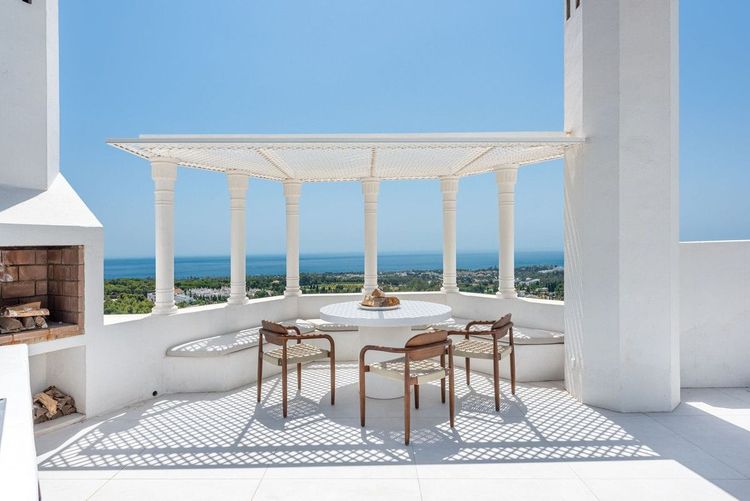 Penthouse | Resale in The Golden Mile in The Golden Mile, Costa del Sol - Photo 2