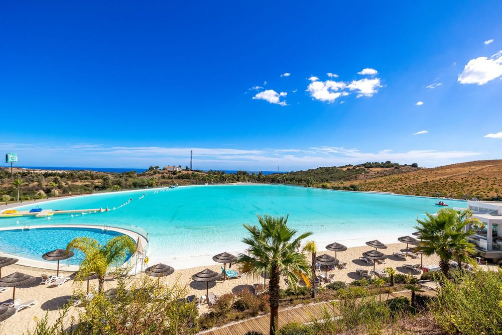 Penthouse | Resale in Bahia de Casares in Bahia de Casares, Costa del Sol - Main property photo