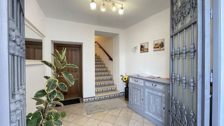 Townhouse in Alhaurín el Grande in Alhaurín el Grande, Valle de Guadalhorce, Costa del Sol - Photo 5
