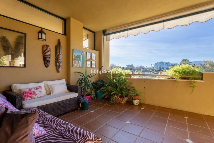 Apartment | Resale in Guadalmina Alta in Guadalmina Alta, Costa del Sol - Photo 4