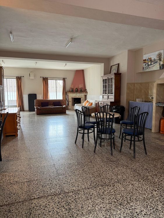 House | Resale in Guaro in Guaro, Costa del Sol - Photo 4