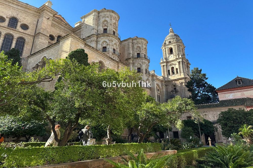 Apartment | Resale in Málaga in Málaga, Costa del Sol - Main property photo