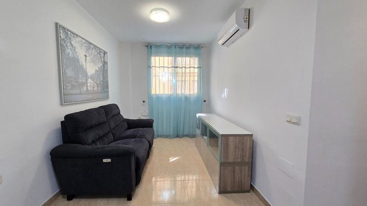 Apartment | Resale in Torremolinos in Torremolinos Others, Costa del Sol - Photo 2