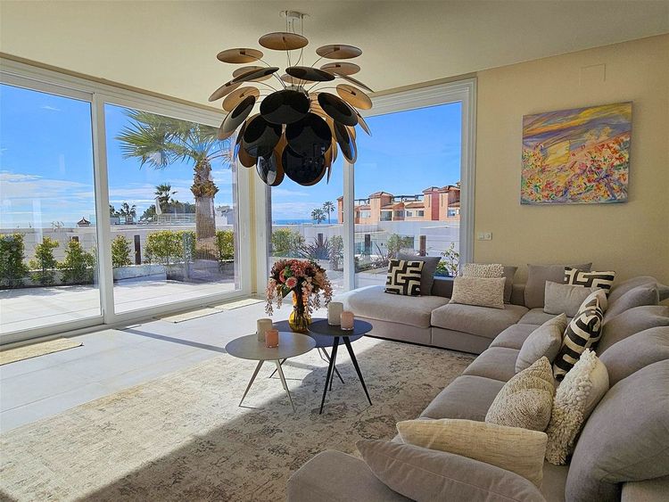 House | Resale in Riviera del Sol in Riviera del Sol, Costa del Sol - Photo 5