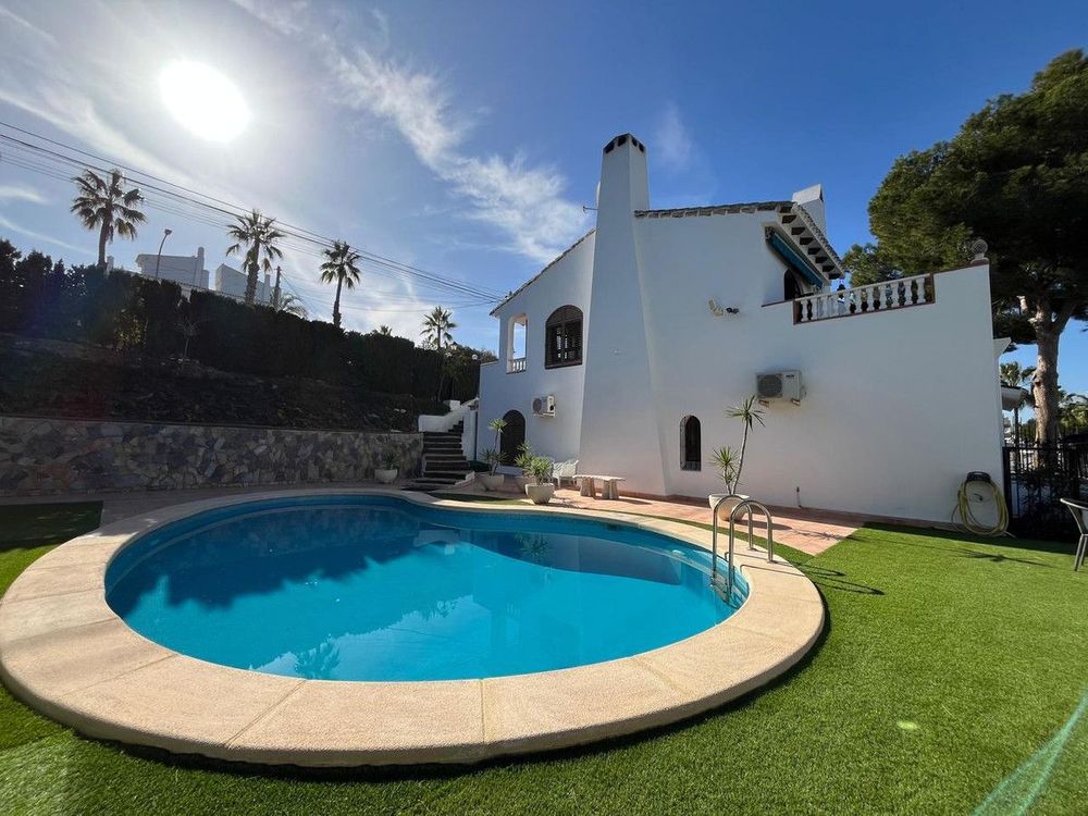 House | Resale in Villamartin in Villamartin, Costa Blanca - Main property photo