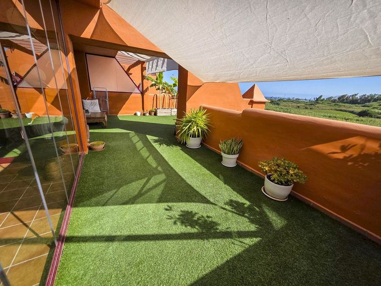 Apartment in La Duquesa in La Duquesa, Manilva, Costa del Sol - Photo 2