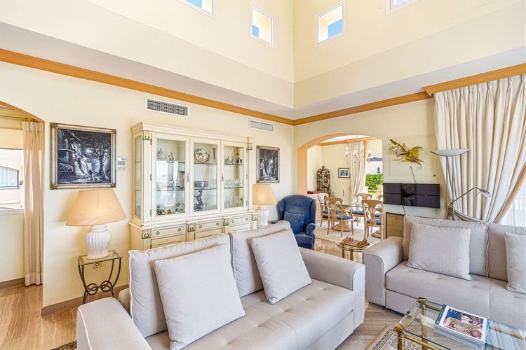 Penthouse | Resale in Elviria in Elviria, Costa del Sol - Photo 5