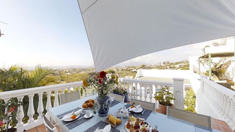 House | Resale in Mijas in Mijas Others, Costa del Sol - Photo 4