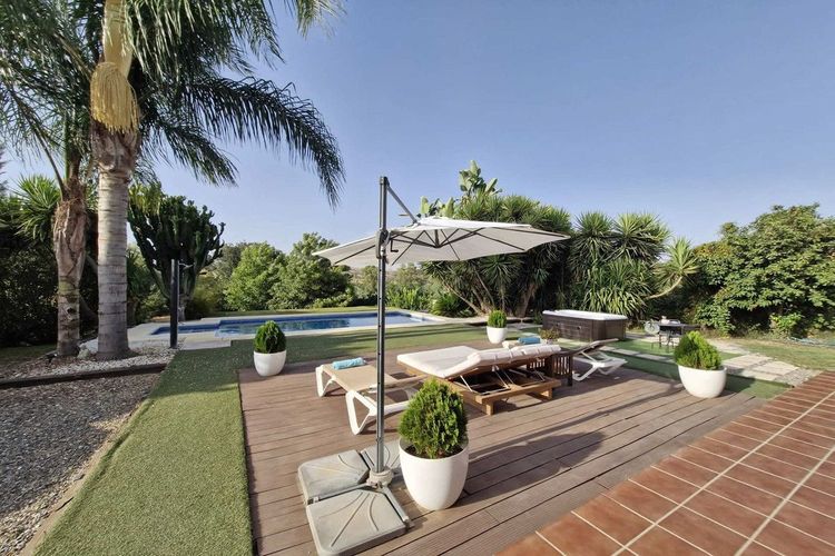 House | Resale in Coín in Coín, Costa del Sol - Photo 3