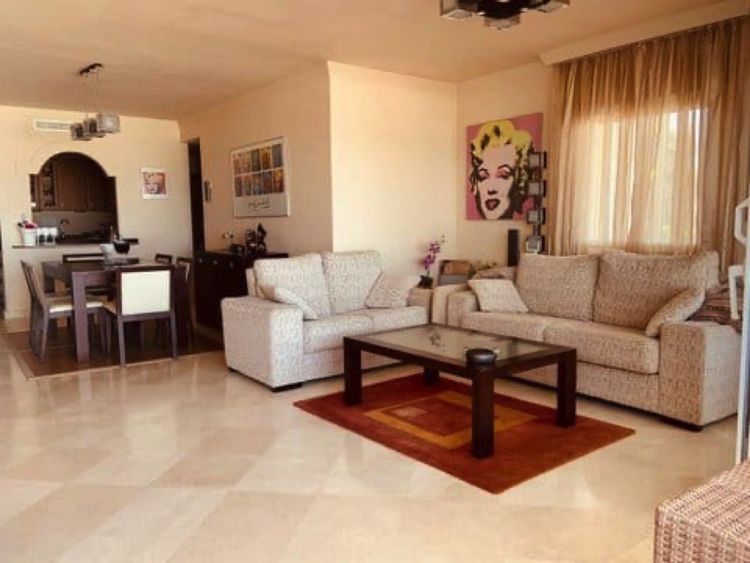 Apartment | Resale in Estepona in Buenas Noches, Costa del Sol - Photo 5