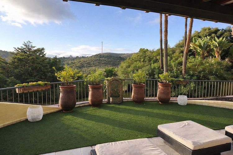Apartment | Resale in San Roque in San Roque, Costa del Sol - Photo 4