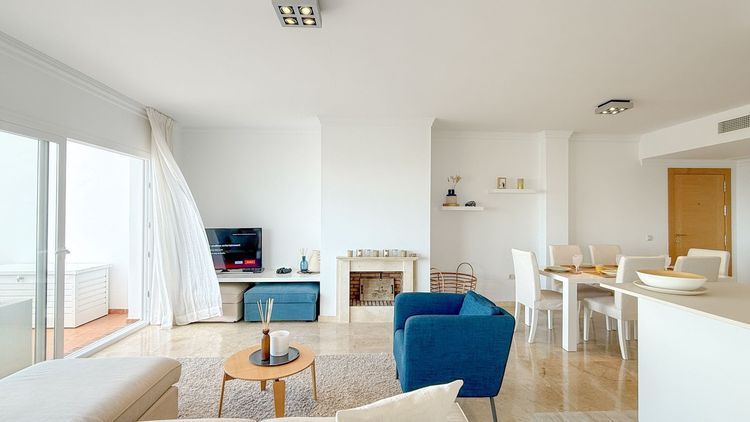 Apartment | Resale in La Mairena in La Mairena, Costa del Sol - Photo 2